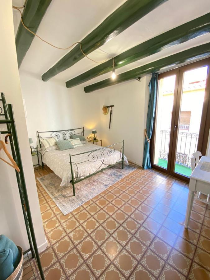La Casa Vella El Bedorc Guest House Piera Bagian luar foto